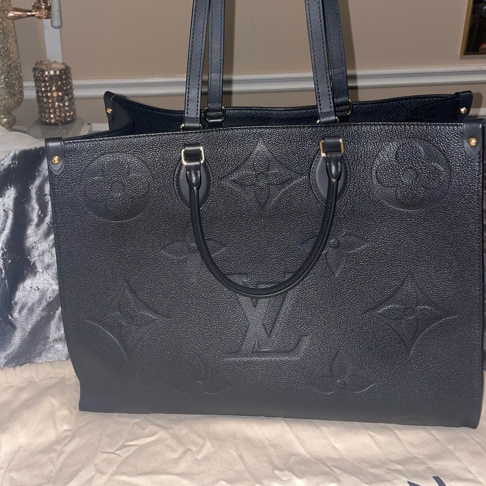 Louis Vuitton Black Monogram Empriente Onthego - Picture 3 of 14